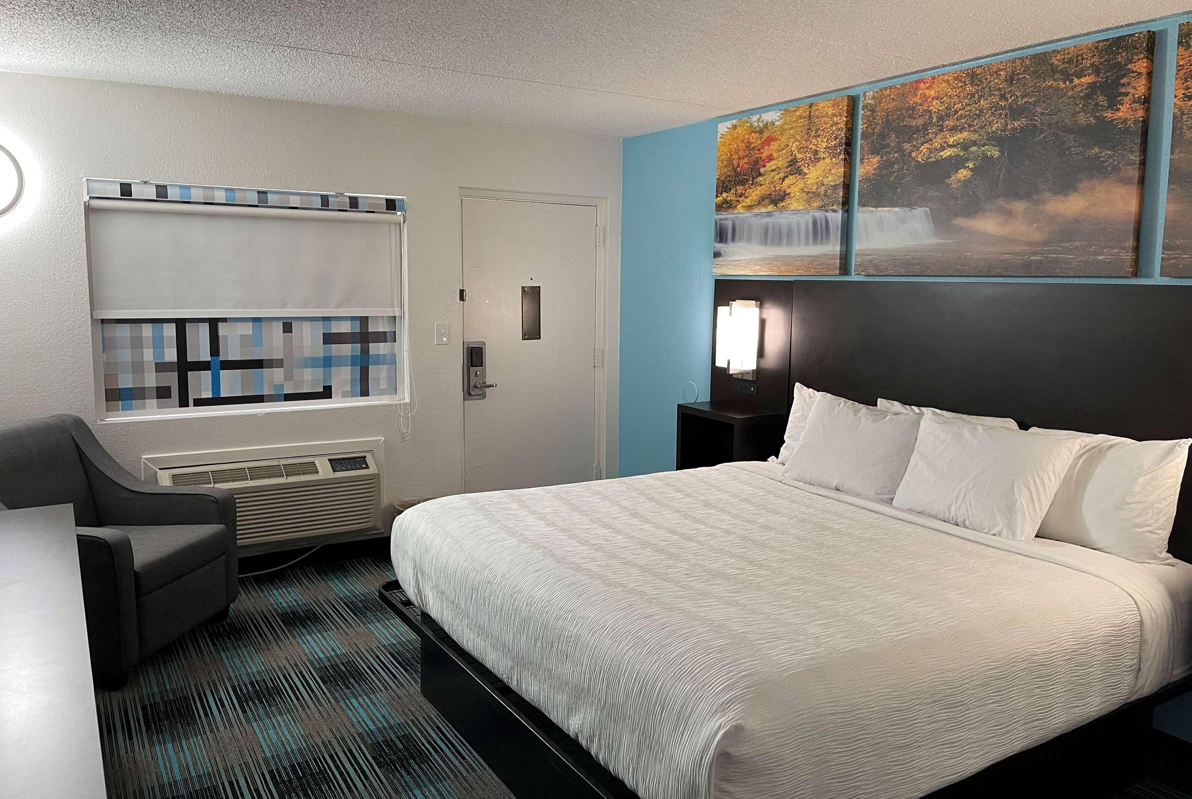 Days Inn By Wyndham Calhoun Ga I-75 And Us-41 Extérieur photo