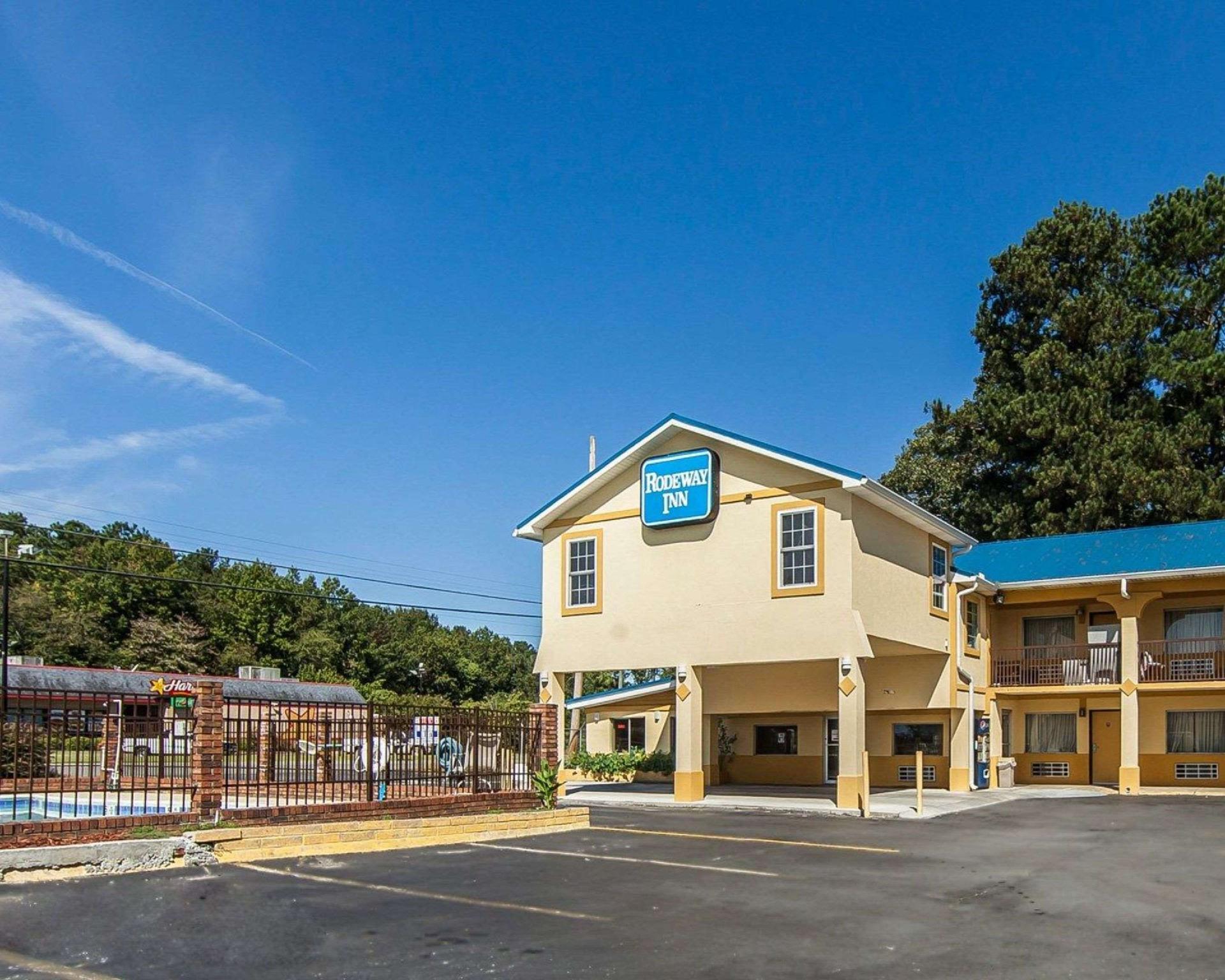 Days Inn By Wyndham Calhoun Ga I-75 And Us-41 Extérieur photo