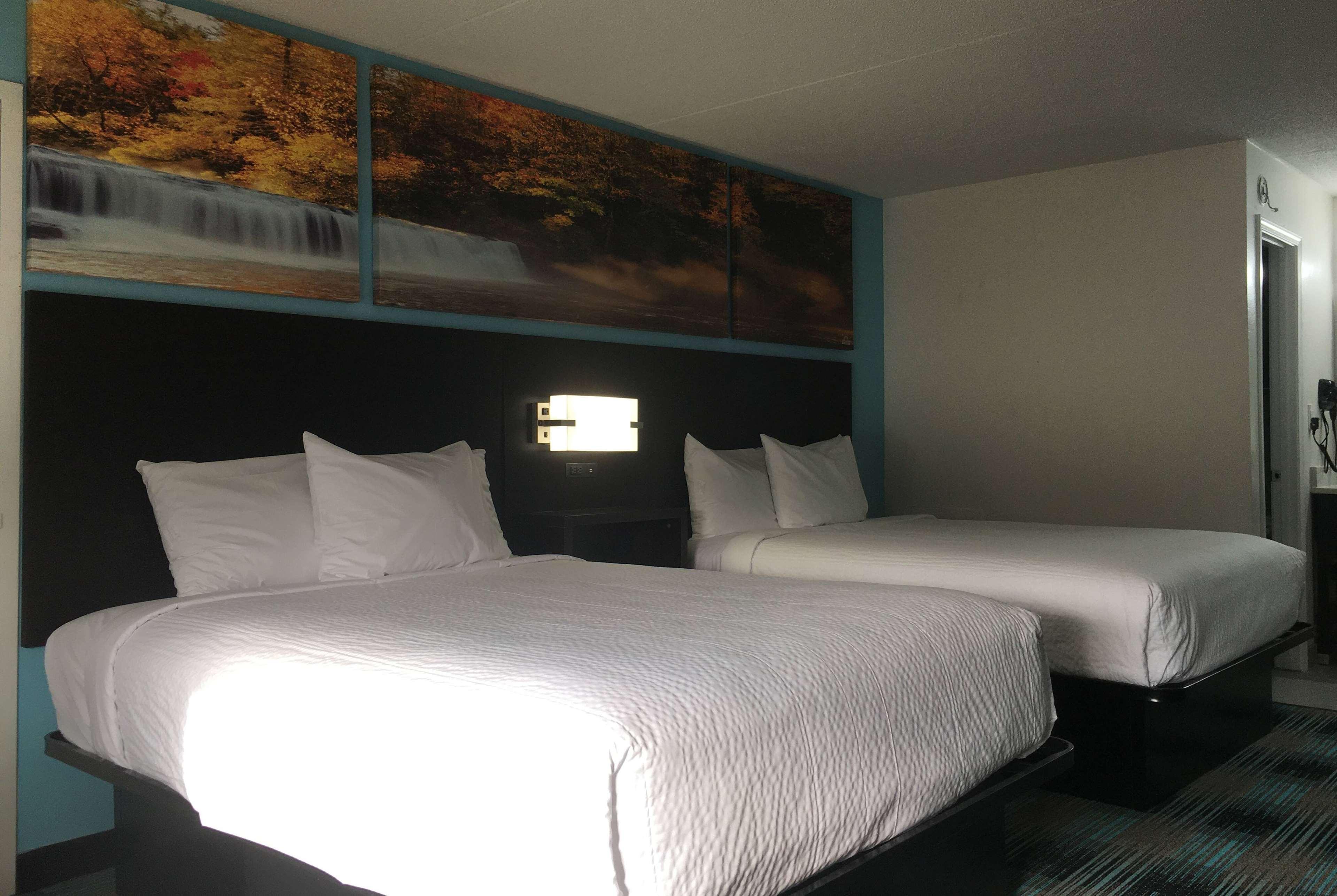 Days Inn By Wyndham Calhoun Ga I-75 And Us-41 Extérieur photo