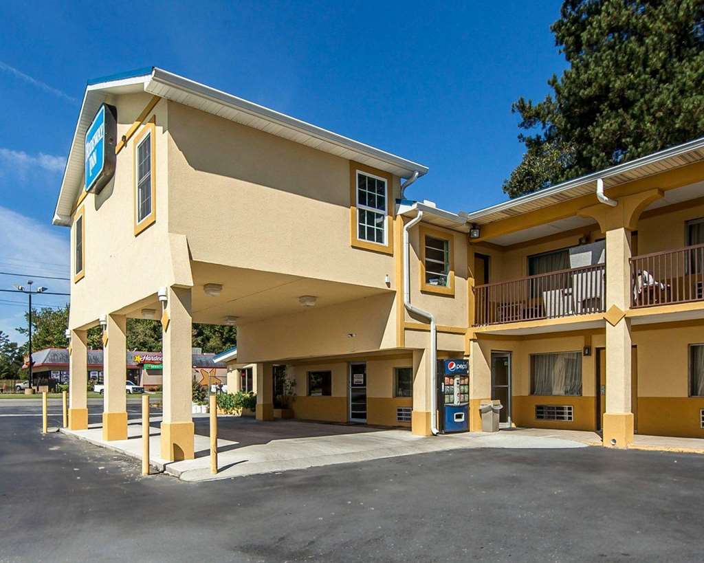 Days Inn By Wyndham Calhoun Ga I-75 And Us-41 Extérieur photo