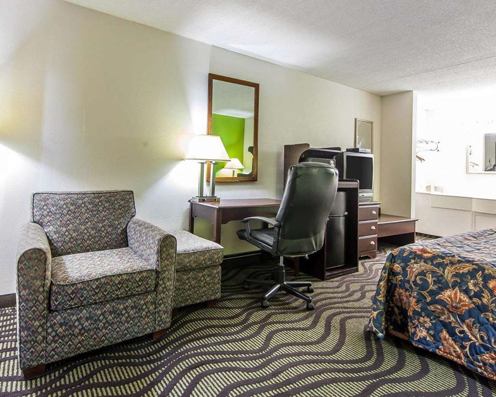 Days Inn By Wyndham Calhoun Ga I-75 And Us-41 Chambre photo